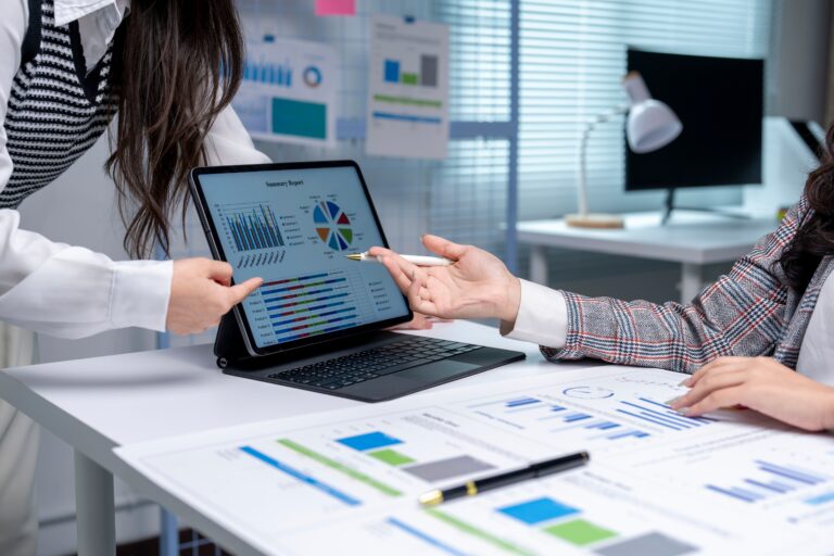 Practical Business Strategies for Staying Informed Without Micromanaging Your Team